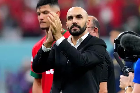 الركراكي: نحلم بالتتويج بكأس أمم أفريقيا.. واحتضان المغرب للبطولة لا يكفي لتحقيق اللقب